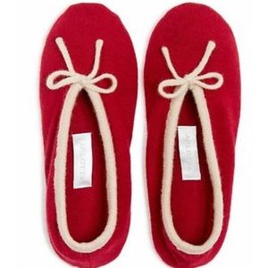 NEW IN BOX Arlotta Cashmere Ballet Slippers, M/L